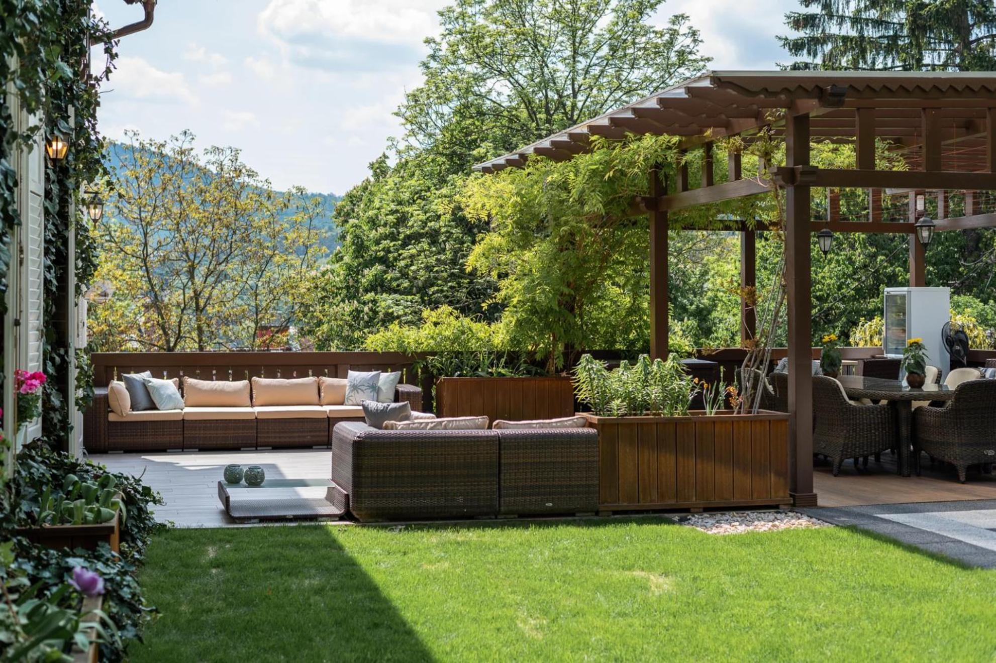 Uhu 750 M2 - Villa