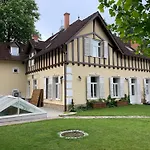 Uhu Villa 750 M2 - Budapest